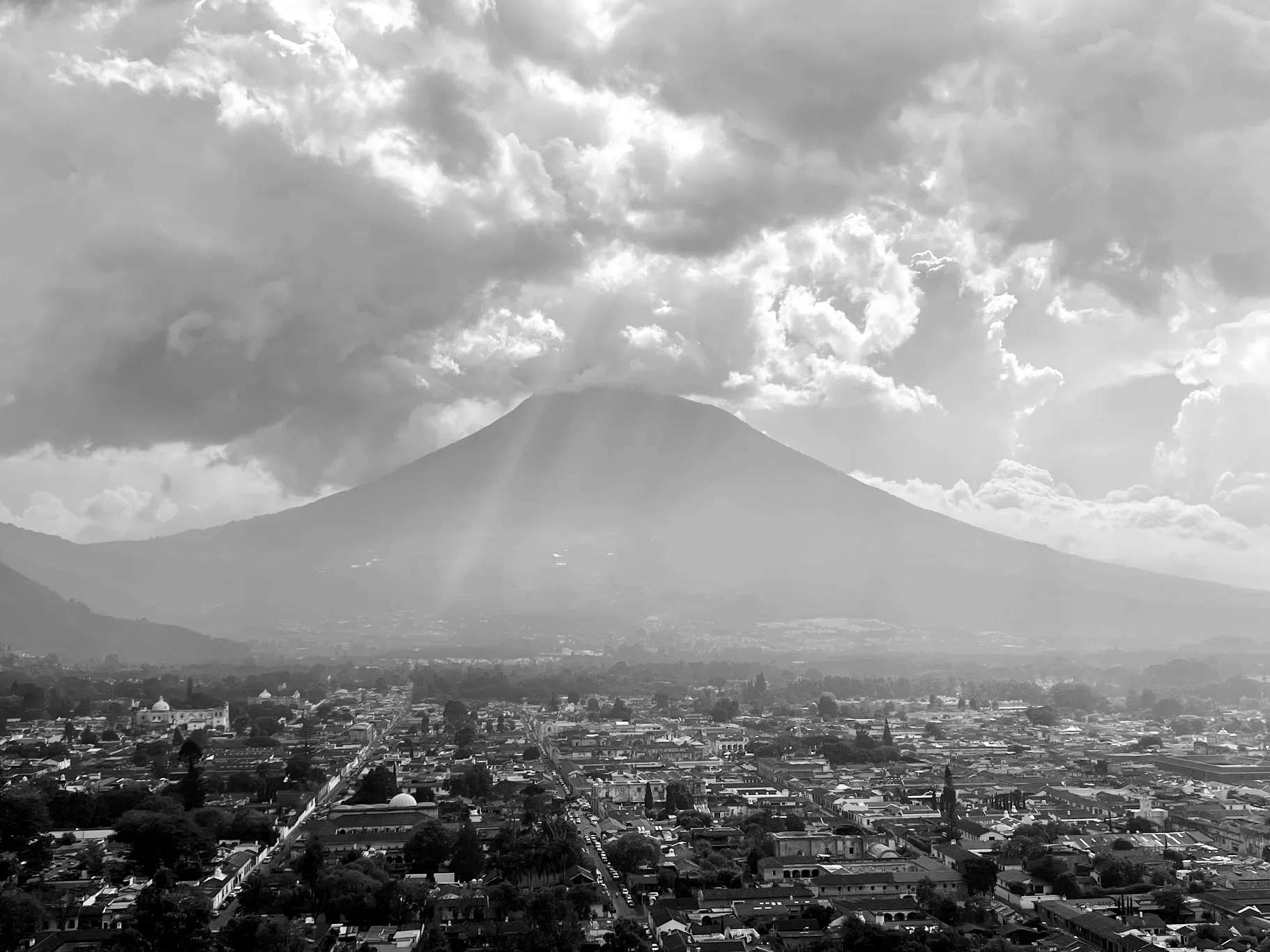 cerro de la cruz antigua guatemala